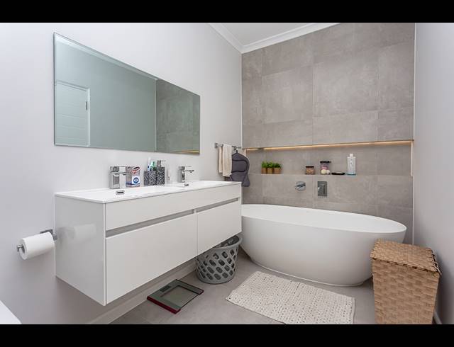 3 BEDROOM HOUSE FOR SALE IN SANDOWN